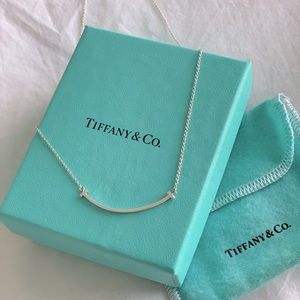 Tiffany & Co T smile pendant